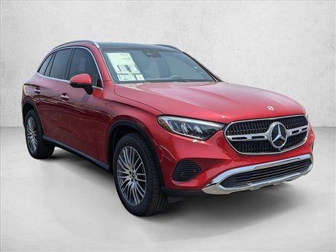 Certified 2025 Mercedes-Benz GLC 300 4MATIC image 6