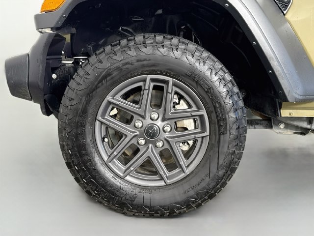 Used 2025 Jeep Wrangler Unlimited Sport AWD/4WD image 33
