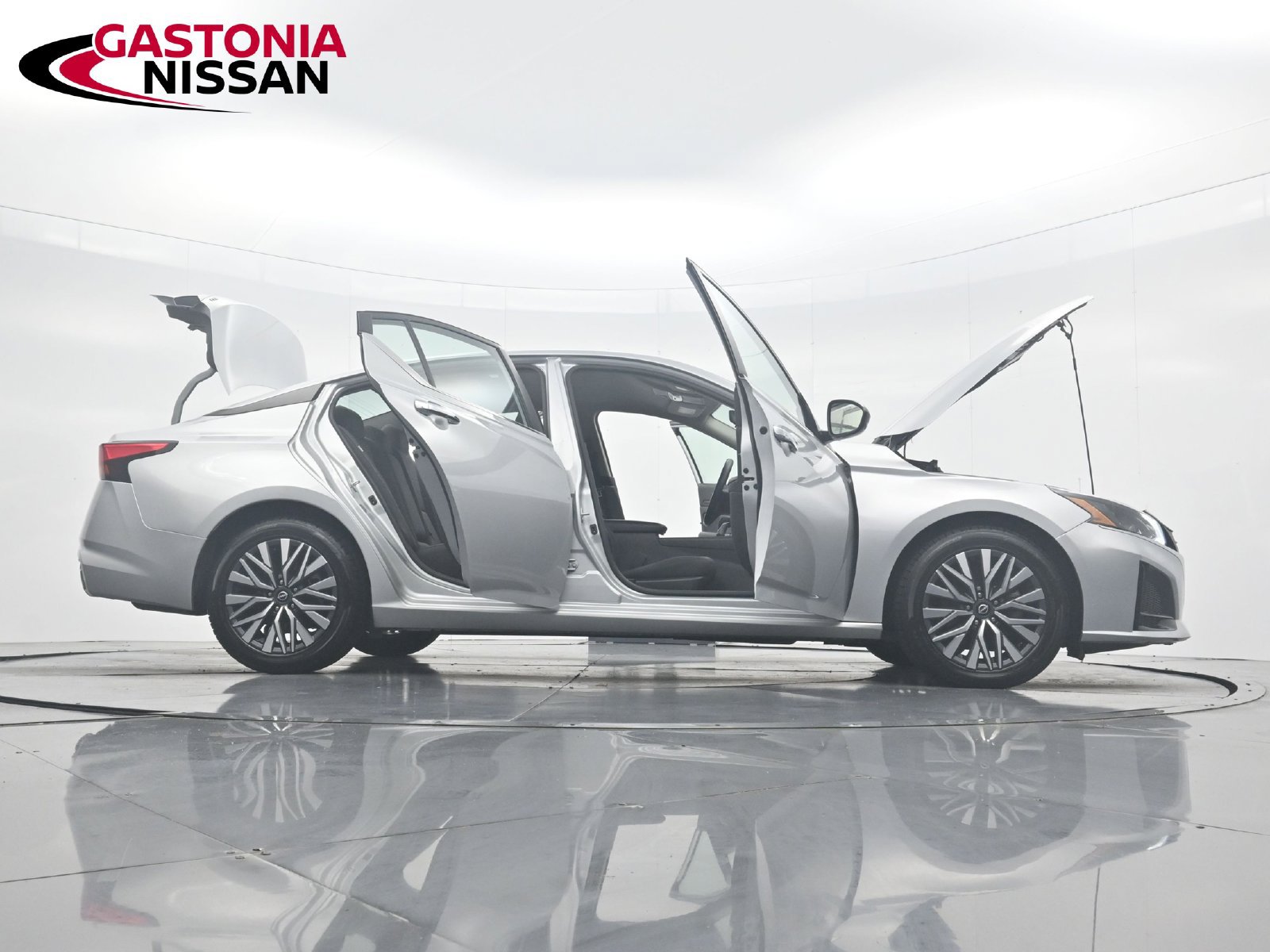 Used 2024 Nissan Altima 2.5 SV FWD image 44