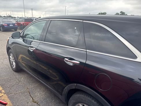 Used 2018 Kia Sorento L FWD image 16