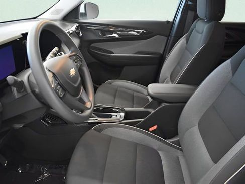 Used 2025 Chevrolet TrailBlazer LT w/ Driver Confidence Package AWD/4WD image 22
