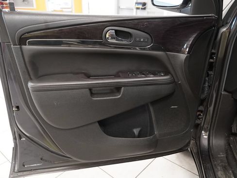 Used 2015 Buick Enclave Leather w/ Trailering Package FWD image 18