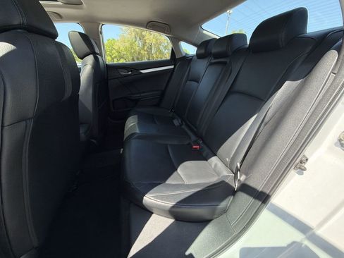 Used 2019 Honda Civic EX-L image 30