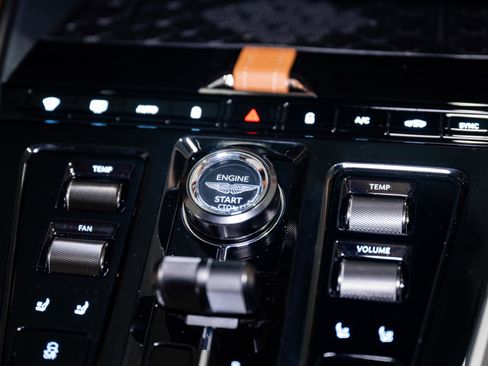 New 2026 Aston Martin DBX 707 image 35