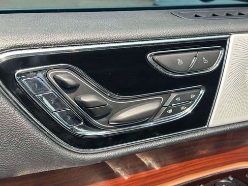 Used 2023 Lincoln Navigator Reserve AWD/4WD image 22