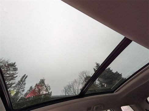 Used 2024 Volkswagen Atlas SEL image 21