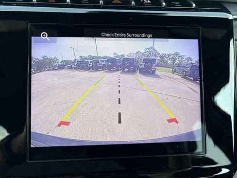 Certified 2023 Jeep Grand Cherokee Altitude AWD/4WD image 23