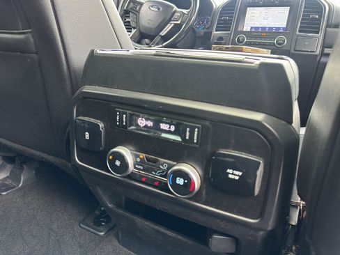 Used 2020 Ford Expedition Max Limited AWD/4WD image 17