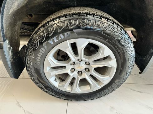 Used 2022 Chevrolet Silverado 1500 LTZ w/ LTZ Premium Package AWD/4WD image 33