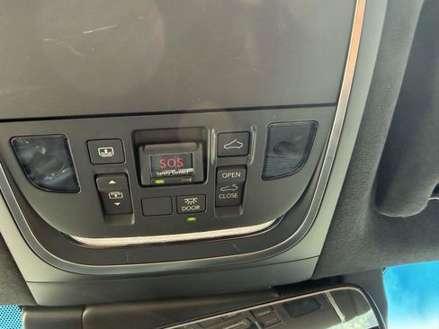 Used 2019 Lexus LS 500 RWD image 27