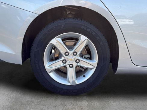 Used 2022 Chevrolet Malibu LT FWD image 23