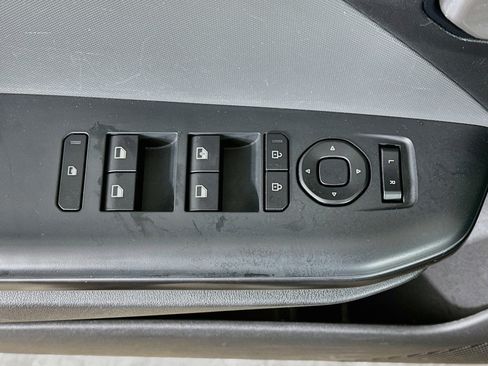 Used 2025 Kia K4 FWD image 15