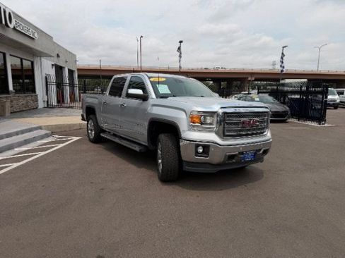 Used 2015 GMC Sierra 1500 SLT w/ SLT Crew Cab Value Package RWD image 25
