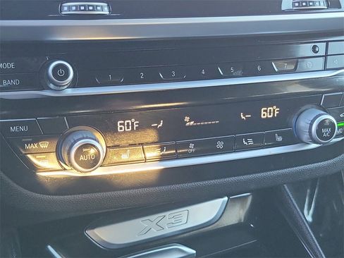 Used 2019 BMW X3 sDrive30i w/ Driving Assistance Package image 10