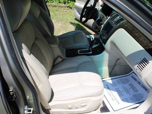 Used 2011 Cadillac DTS image 34