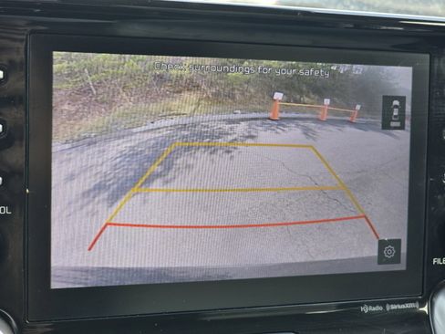 Used 2021 Kia Sorento S image 19