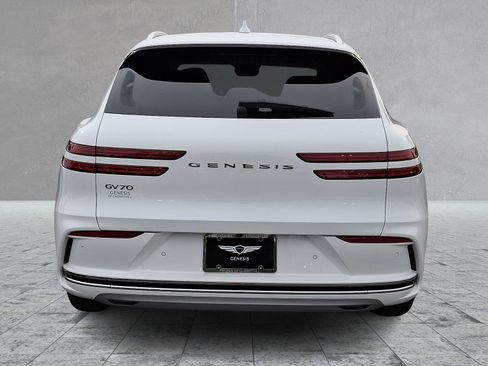 Certified 2026 Genesis Electrified GV70 AWD/4WD image 5