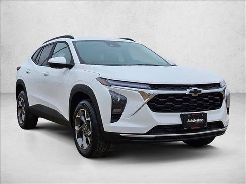 New 2026 Chevrolet Trax LT w/ Driver Confidence Package image 7