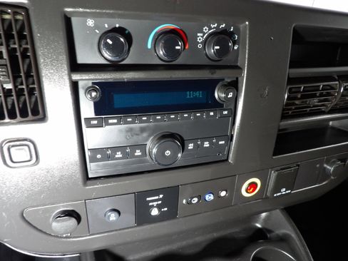 Used 2021 Chevrolet Express 2500 w/ Driver Convenience Package RWD image 14