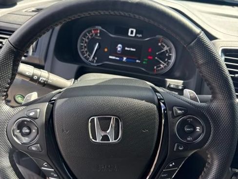 Used 2023 Honda Ridgeline Black Edition image 9