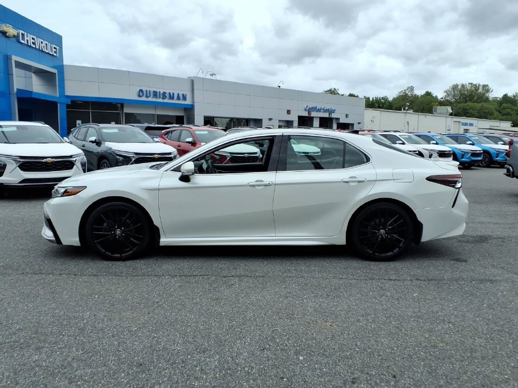 Used 2022 Toyota Camry XSE w/ Cold Weather Package AWD/4WD image 6
