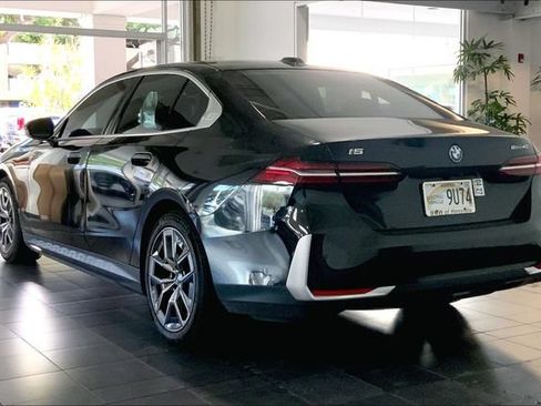 Used 2024 BMW i5 eDrive40i w/ M Sport Package RWD image 5