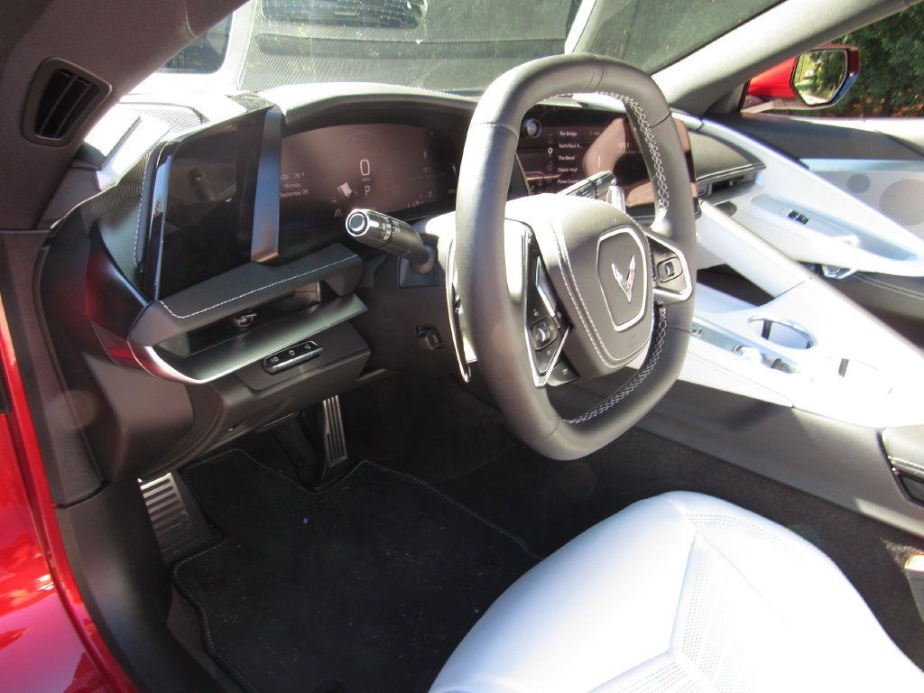 Used 2026 Chevrolet Corvette Stingray Preferred Conv RWD image 4