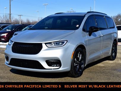 New 2026 Chrysler Pacifica Limited