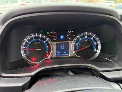 Used 2019 Toyota 4Runner SR5 Premium image 9