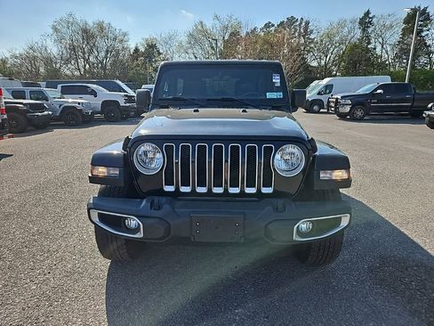 Used 2022 Jeep Wrangler Unlimited Sahara w/ Cold Weather Group image 2