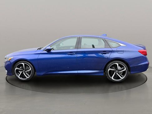 Used 2018 Honda Accord Sport image 3