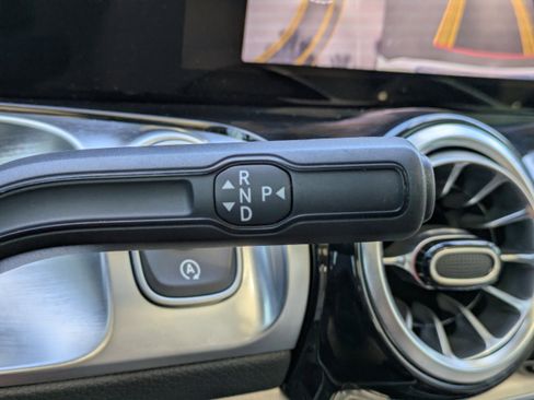 Used 2023 Mercedes-Benz GLB 250 GLB 250 image 29