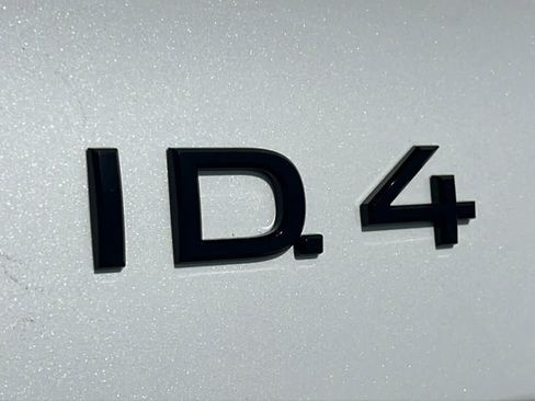 New 2026 Volkswagen ID.4 Pro S AWD/4WD image 28