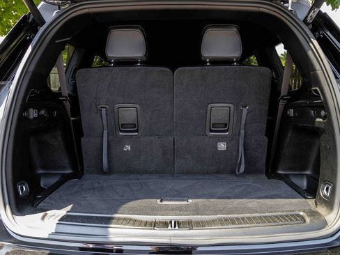 Used 2023 Jeep Grand Cherokee L Laredo image 24