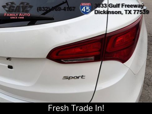 Used 2018 Hyundai Santa Fe Sport w/ 2.4L Value Package 02 image 9
