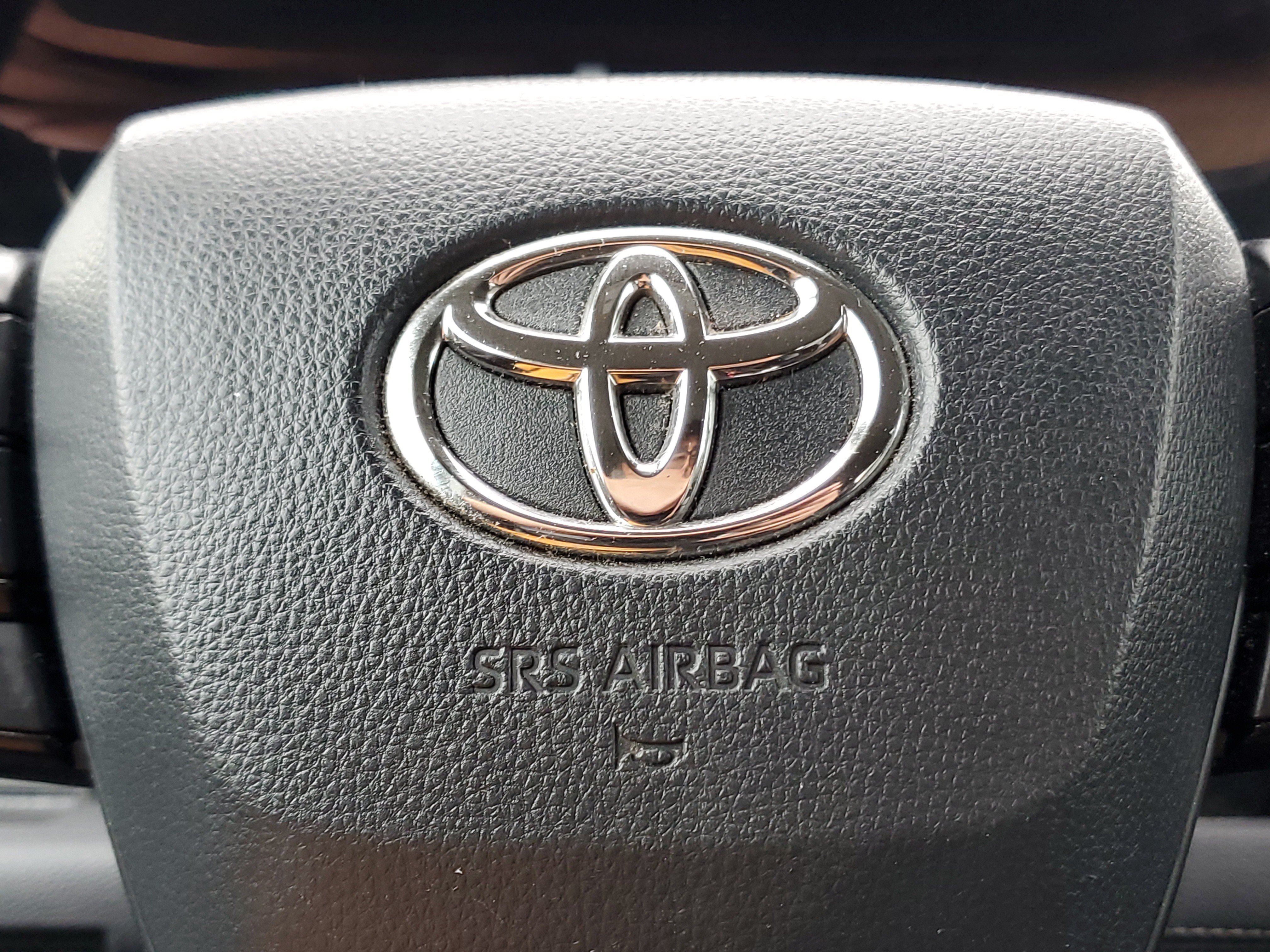 Certified 2024 Toyota Sienna LE FWD image 25