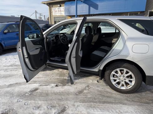 Used 2020 Chevrolet Equinox LS image 26
