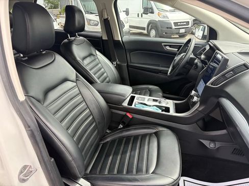 Used 2022 Ford Edge SEL w/ Convenience Package AWD/4WD image 16