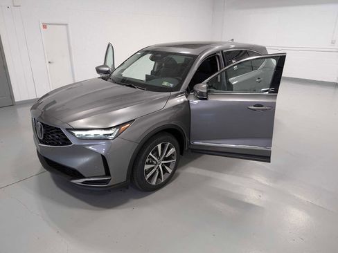 Used 2025 Acura MDX SH-AWD w/ Technology Package image 14