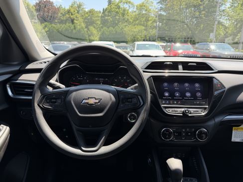 Used 2021 Chevrolet TrailBlazer LT w/ Convenience Package AWD/4WD image 13