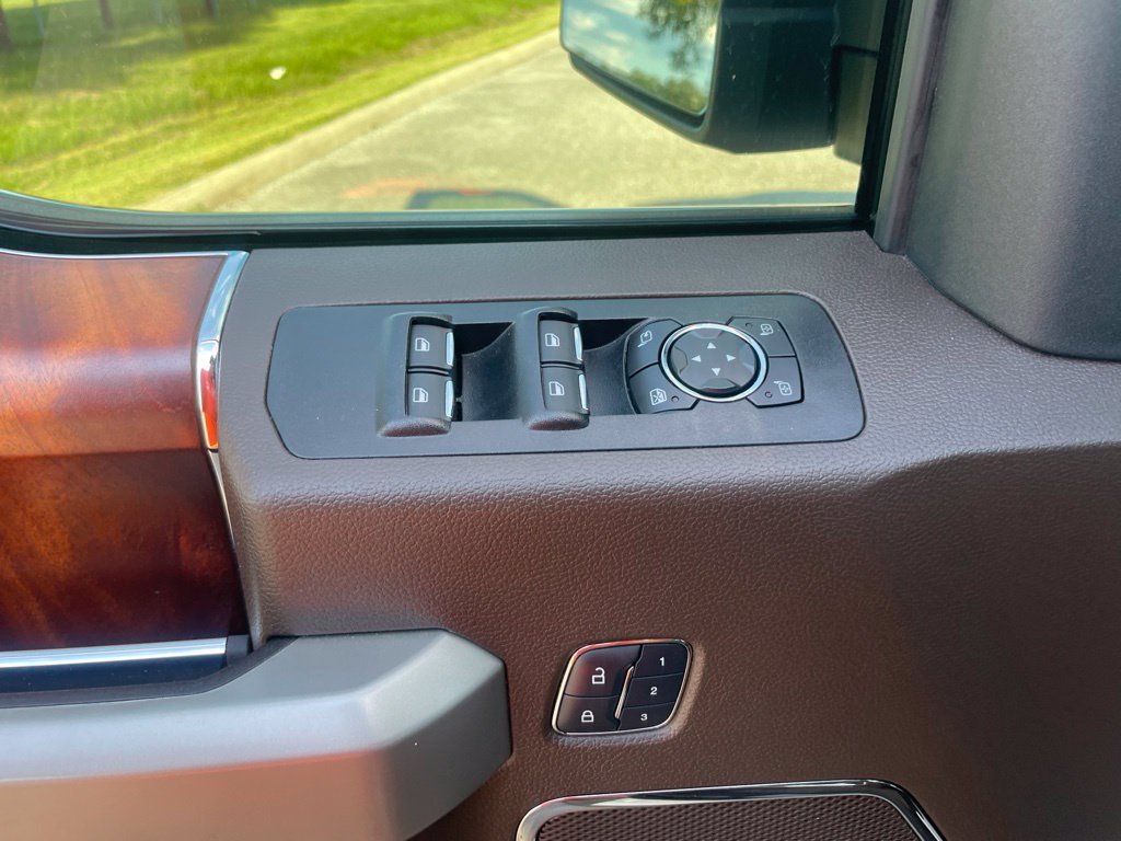 Used 2017 Ford F150 King Ranch w/ Equipment Group 601A Luxury RWD image 17