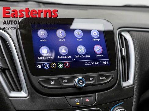 Used 2024 Chevrolet Malibu LT image 19