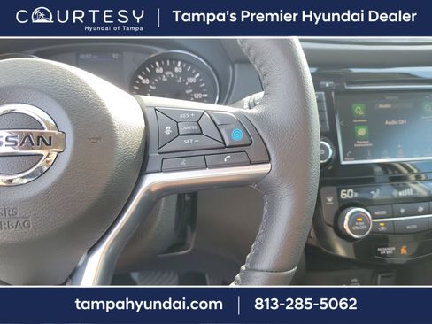 Used 2019 Nissan Rogue SL w/ Premium Package image 30