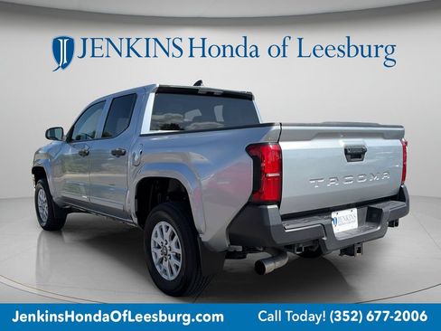 Used 2024 Toyota Tacoma SR RWD image 5