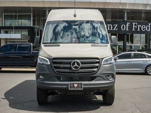 New 2026 Mercedes-Benz Sprinter 2500 image 2
