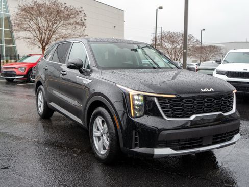 New 2026 Kia Sorento LX FWD image 10