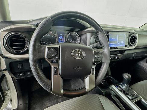 Used 2021 Toyota Tacoma SR5 image 9