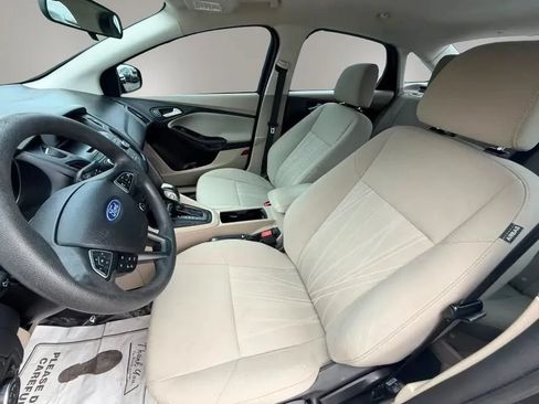 Used 2015 Ford Focus SE FWD image 22