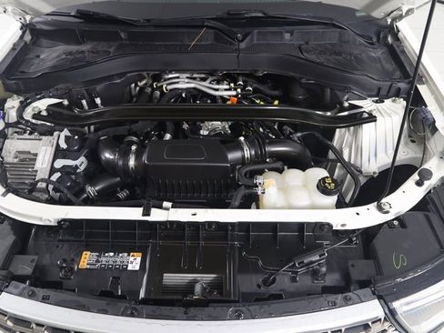 Used 2022 Ford Explorer King Ranch w/ Premium Technology Package image 59