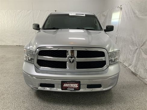 Used 2019 RAM 1500 Classic SLT image 10